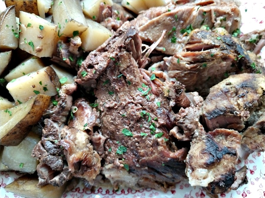 crock-pot beef pot roast with potatoes