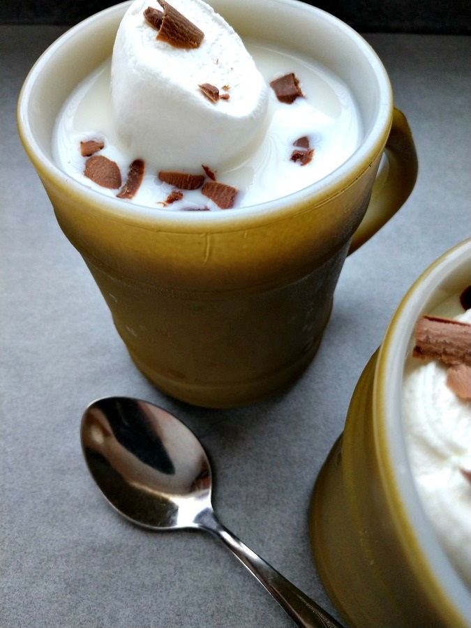 crock-pot white hot chocolate