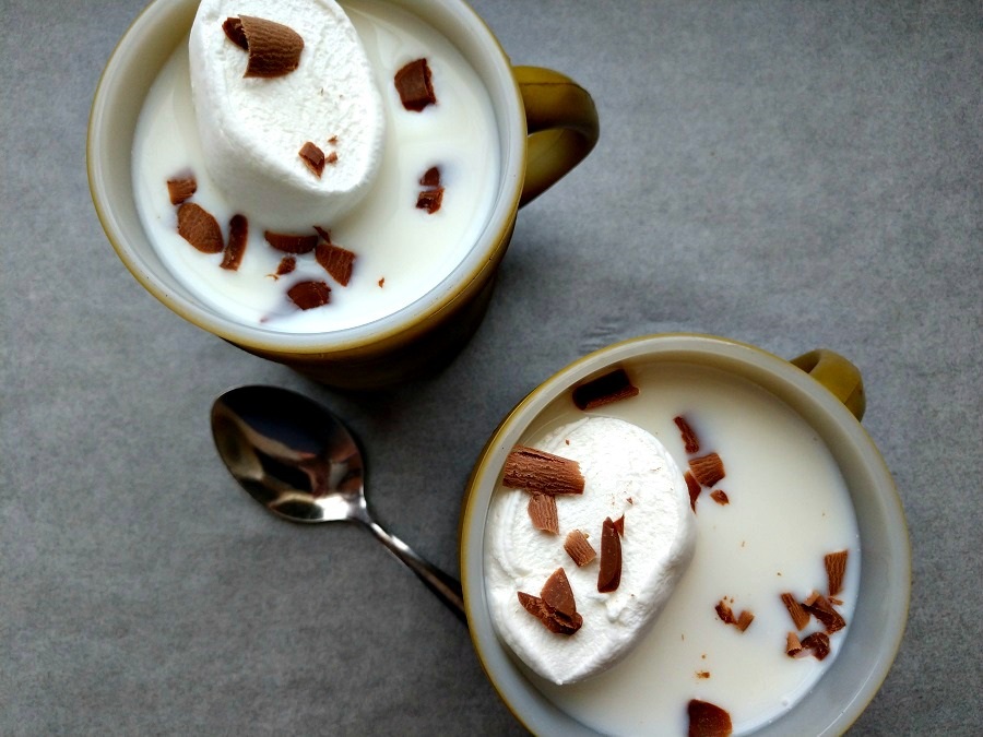 crock-pot white hot chocolate 