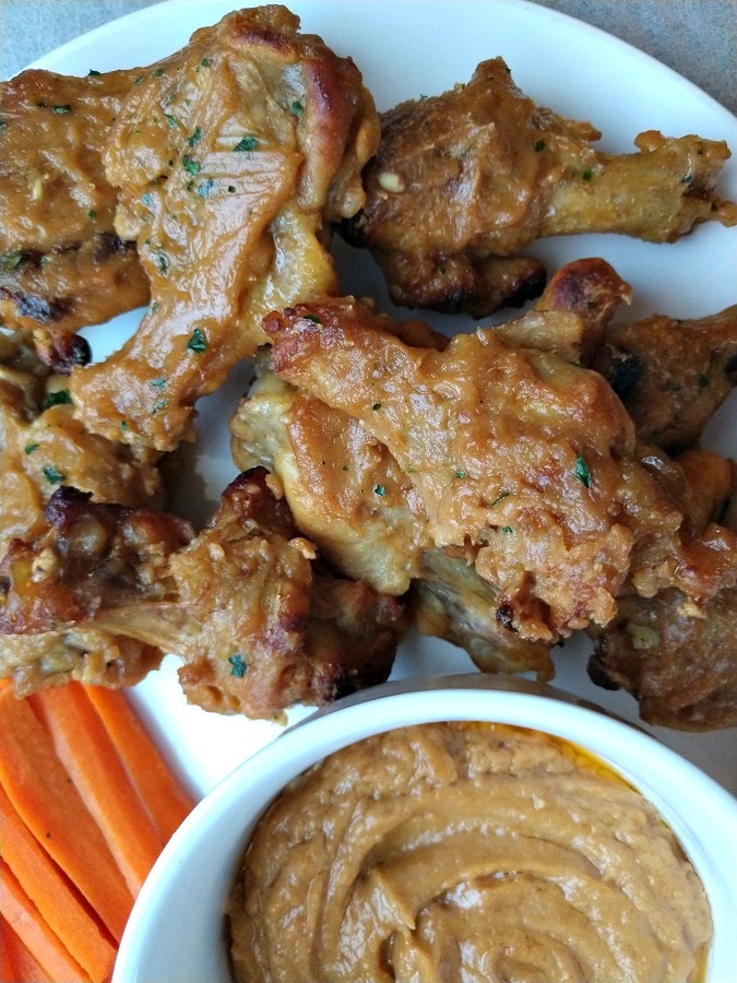 crock-pot thai chicken wings with peanut sauce